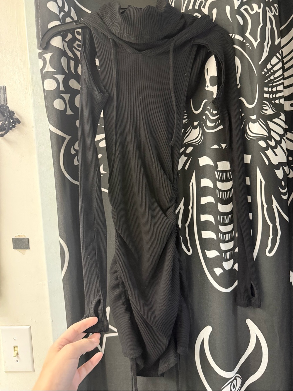 Darker wavs Black Ribbed Cold-Shoulder Ruched Dress